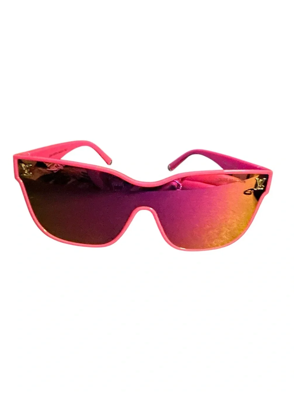 Louis Vuitton : Hot Pink Shield Sunglasses with Mirror Gradient Lenses